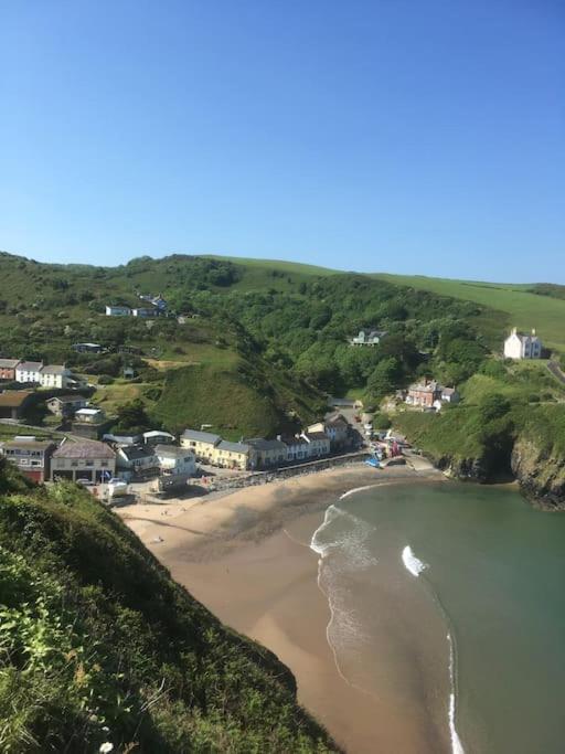 Vila Y Boidy Bach Llangranog Exteriér fotografie